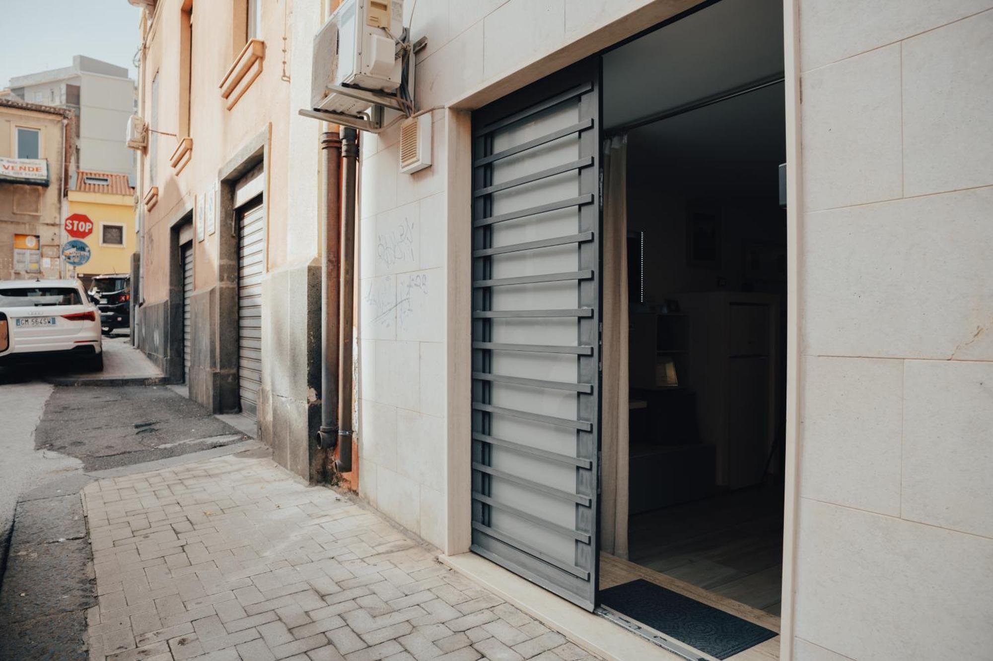 Catanese Proverb'S House - Via Napoli - Ground Floor Eksteriør bilde